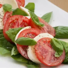Томат для вкусного салата от Профессиональных Семян